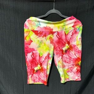 Lily brand multi color biker shorts / NWT / Size XL‎ / J-24